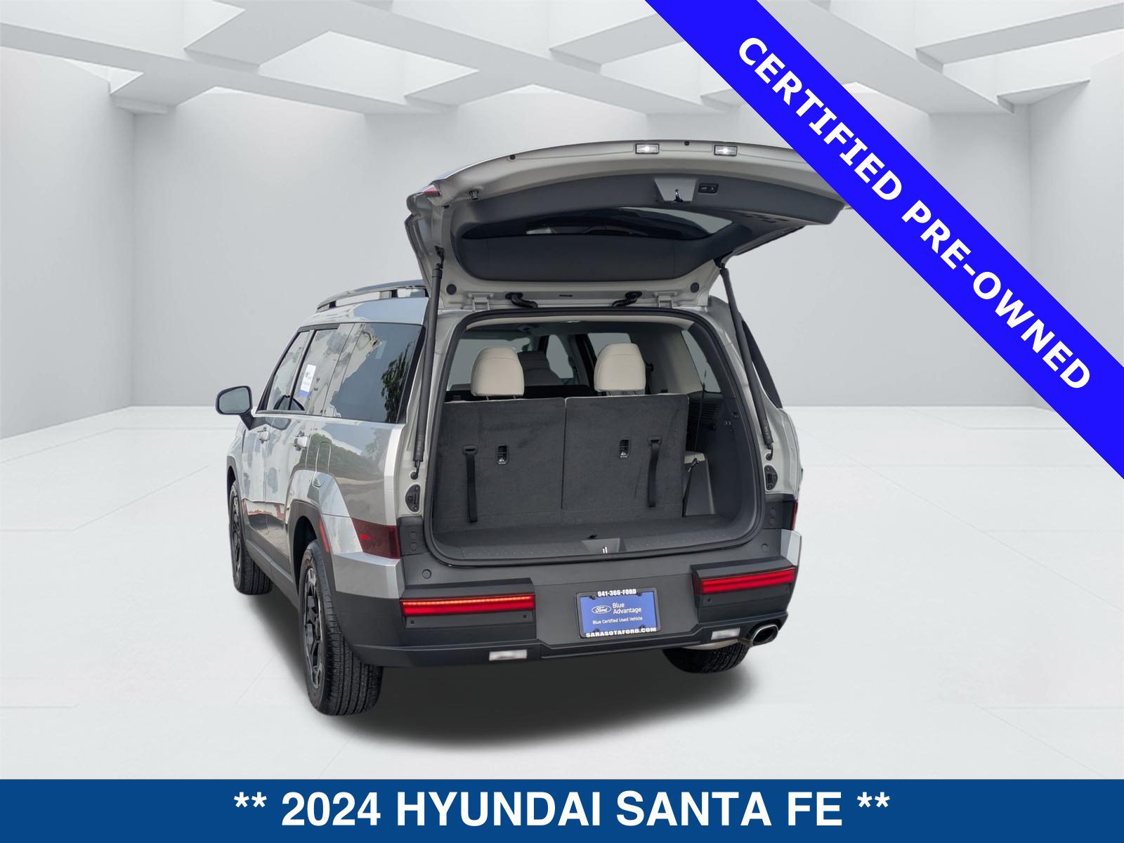 Used 2024 Hyundai Santa Fe SEL FWD image 14