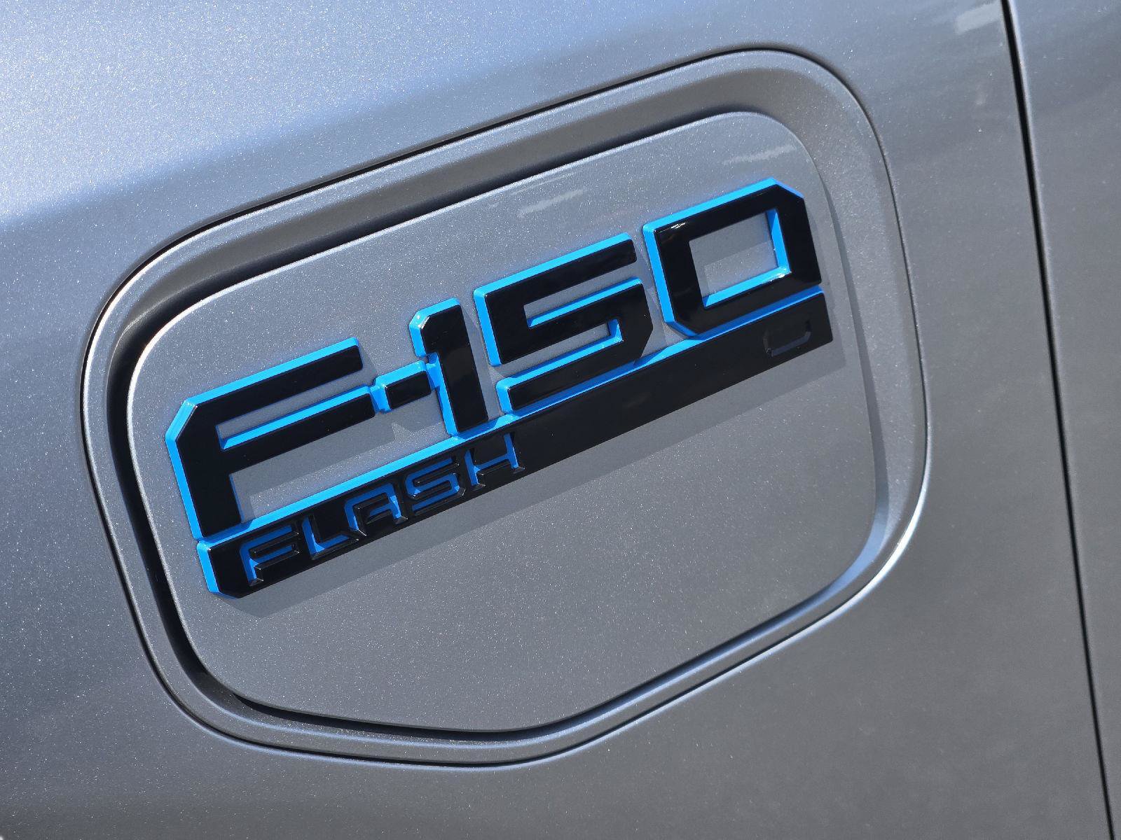 Certified 2025 Ford F150 Lightning Flash AWD/4WD image 12