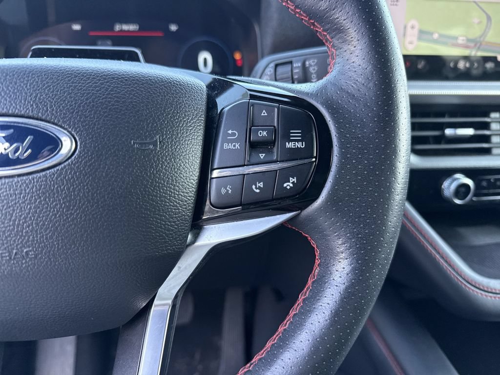 Certified 2025 Ford Explorer ST-Line AWD/4WD image 17