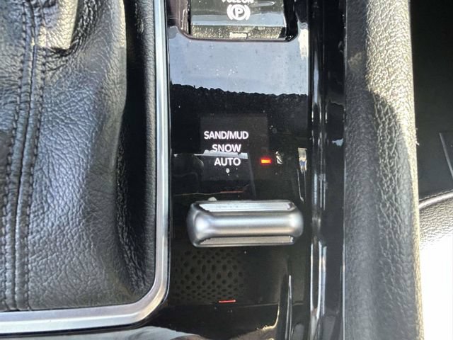 Used 2026 Jeep Compass Limited AWD/4WD image 16