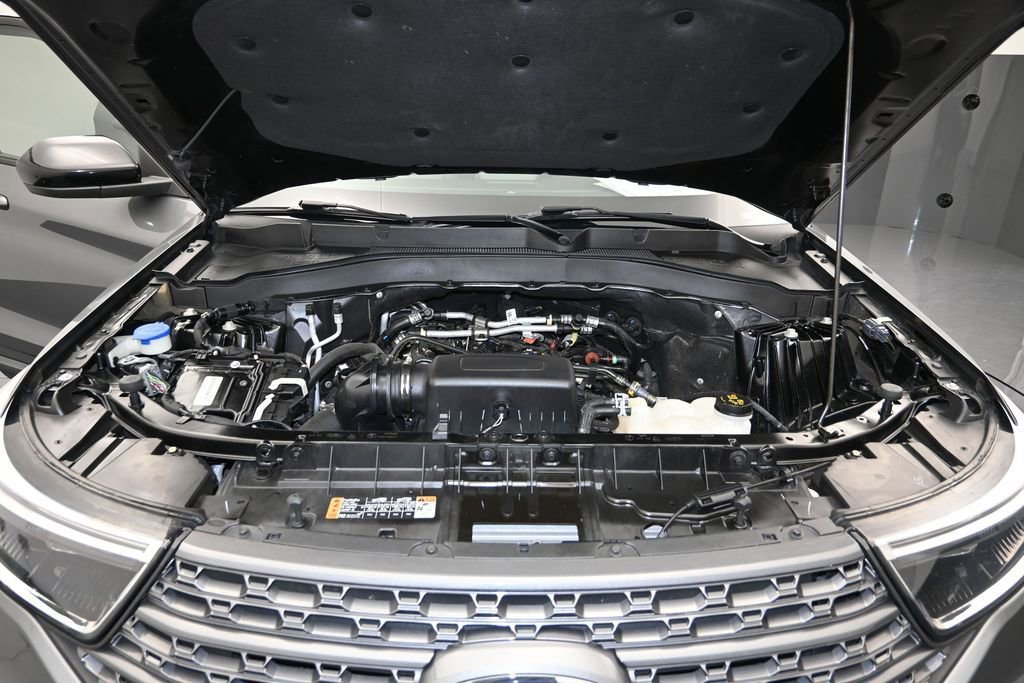 Certified 2023 Ford Explorer XLT w/ Equipment Group 202A RWD image 29