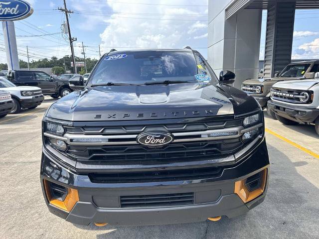 Certified 2025 Ford Expedition Tremor AWD/4WD image 2