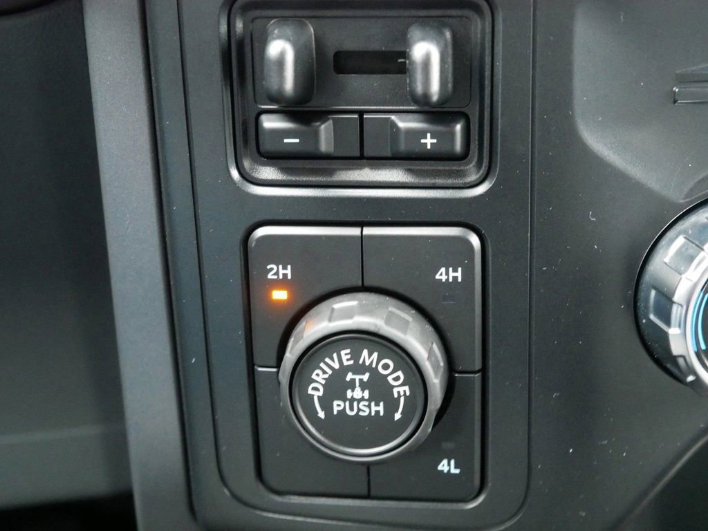 Certified 2022 Ford F150 XLT w/ Equipment Group 302A High image 23