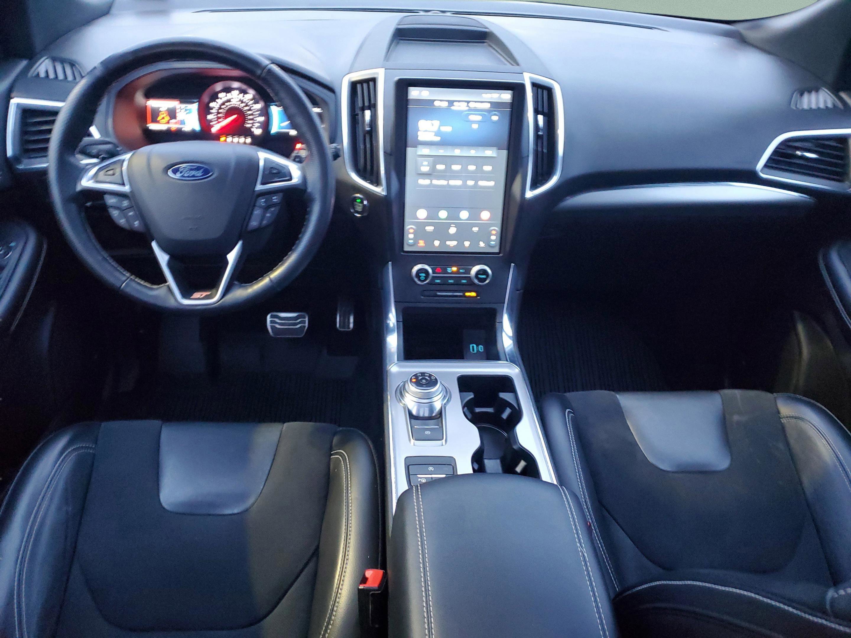 Certified 2022 Ford Edge ST w/ Equipment Group 401A image 10