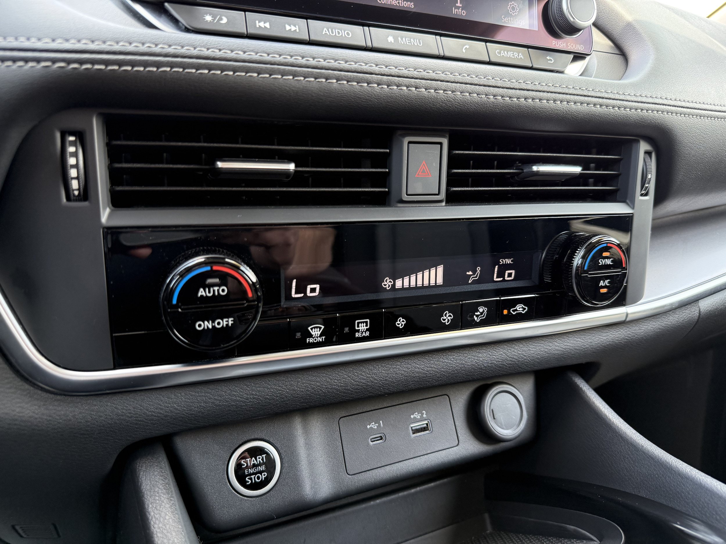 Used 2023 Nissan Rogue SV AWD/4WD image 19