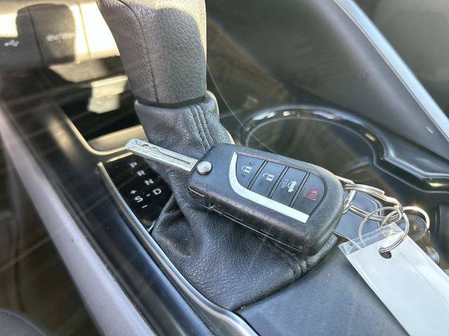 Used 2020 Toyota Camry LE FWD image 32