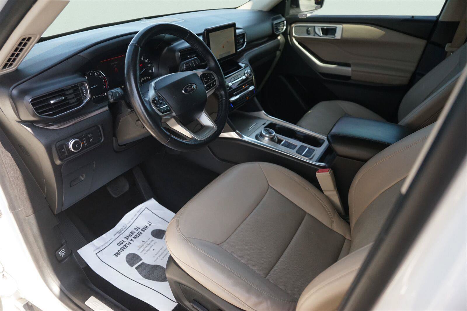 Certified 2021 Ford Explorer Limited w/ Equipment Group 301A RWD image 8