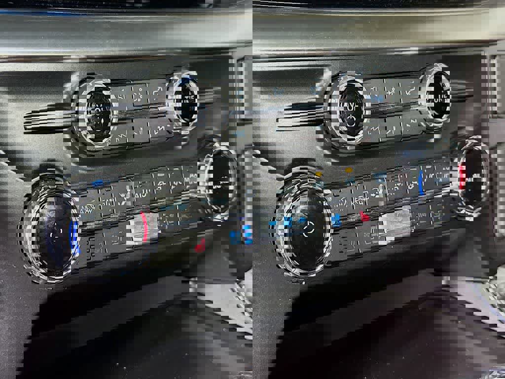 Certified 2022 Ford F150 Lariat image 18