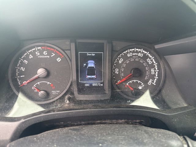 Used 2022 Toyota Tacoma SR image 7