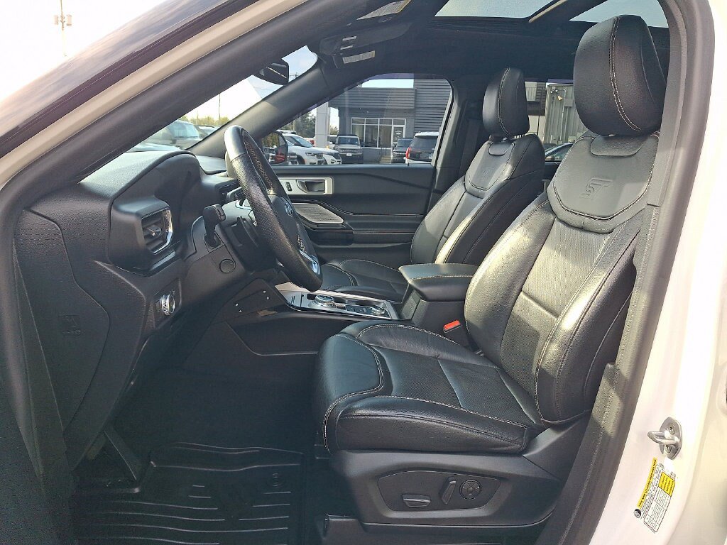 Certified 2021 Ford Explorer ST w/ Equipment Group 401A AWD/4WD image 15