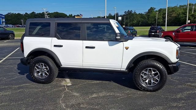 Certified 2023 Ford Bronco Badlands AWD/4WD image 9