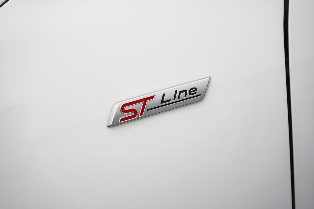 Certified 2023 Ford Escape ST-Line Select w/ Tech Pack #1 image 11