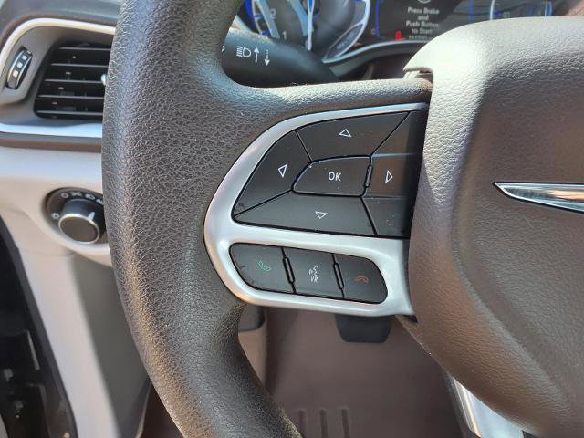 Used 2021 Chrysler Voyager Lxi image 9