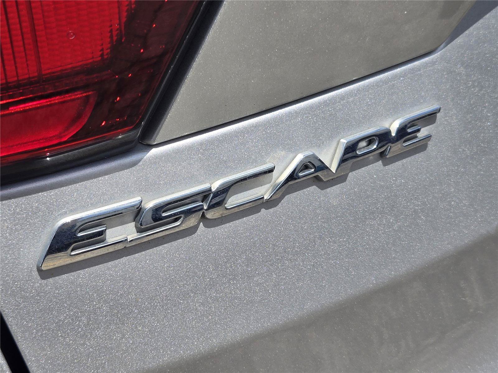 Certified 2019 Ford Escape S FWD image 11