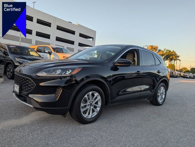 Certified 2020 Ford Escape SE video 1