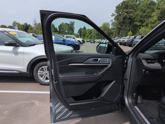 Certified 2026 Ford Explorer ST-Line AWD/4WD image 31