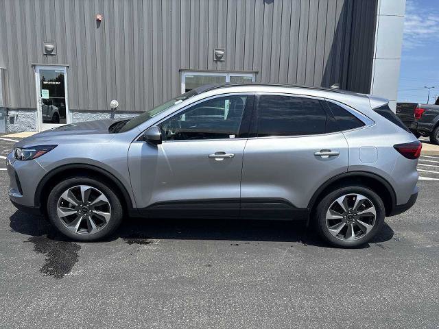 Certified 2024 Ford Escape Platinum AWD/4WD image 6