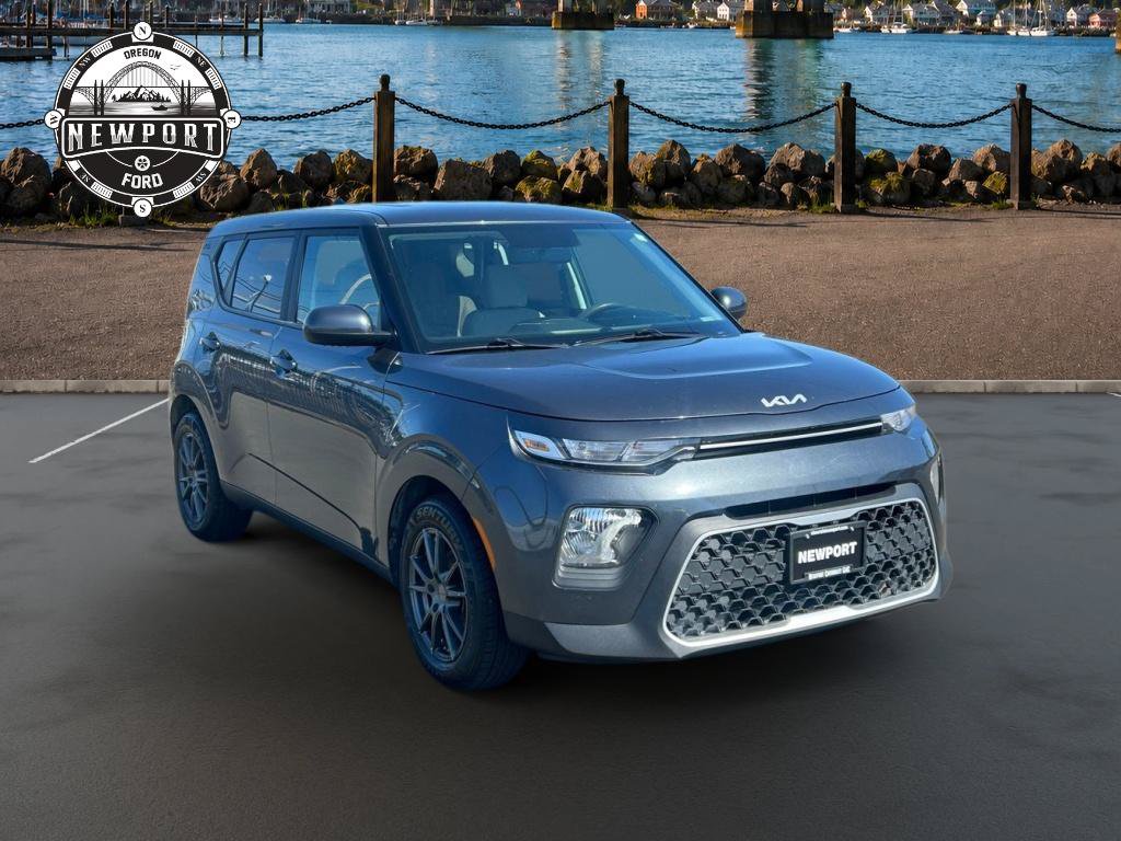 Used 2022 Kia Soul LX