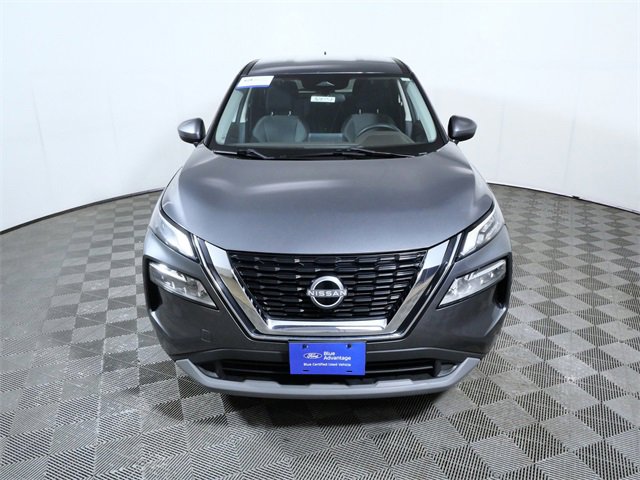 Used 2023 Nissan Rogue SV image 3