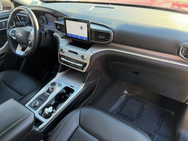 Certified 2022 Ford Explorer XLT w/ Equipment Group 202A image 36
