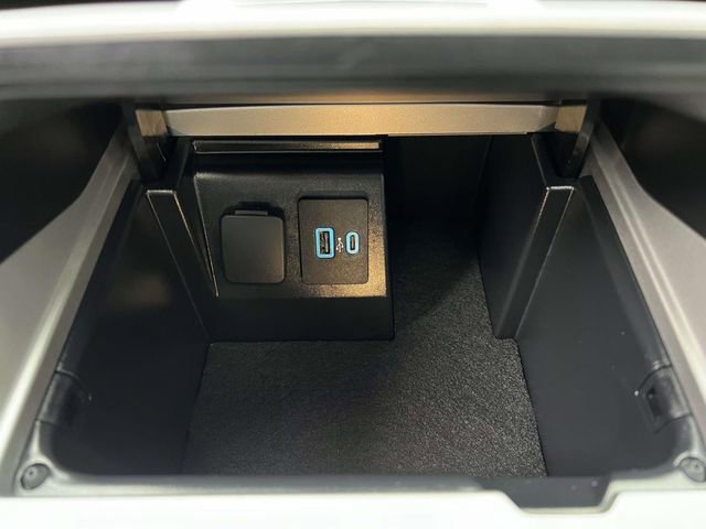 Certified 2023 Ford Explorer Limited w/ Limited Technology Package AWD/4WD image 22