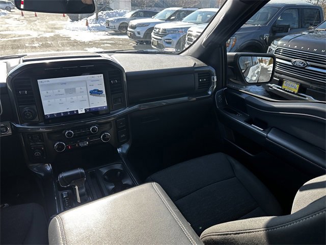 Certified 2022 Ford F150 XLT w/ Equipment Group 302A High image 18