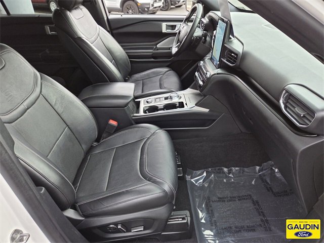 Certified 2020 Ford Explorer ST w/ ST Street Pack image 16