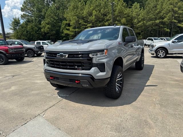 Used 2024 Chevrolet Silverado 1500 LT Trail Boss w/ Convenience Package II AWD/4WD video 2