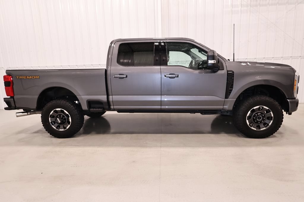 Certified 2023 Ford F250 Lariat w/ Tremor Off-Road Package AWD/4WD image 2