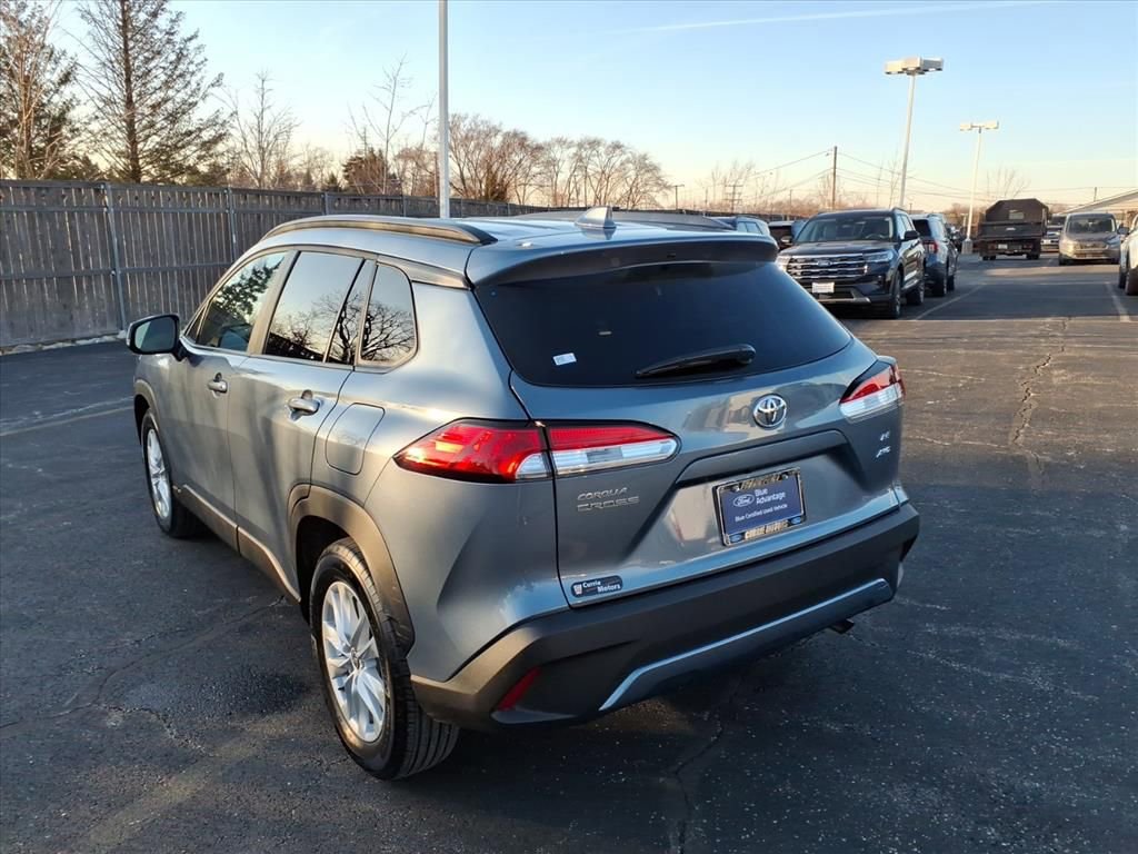Used 2024 Toyota Corolla Cross LE w/ Moonroof Package image 5