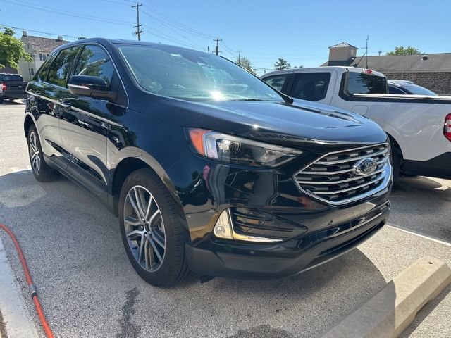 Certified 2024 Ford Edge Titanium AWD/4WD image 6
