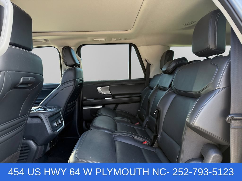 Certified 2025 Ford Expedition Max Platinum AWD/4WD image 13