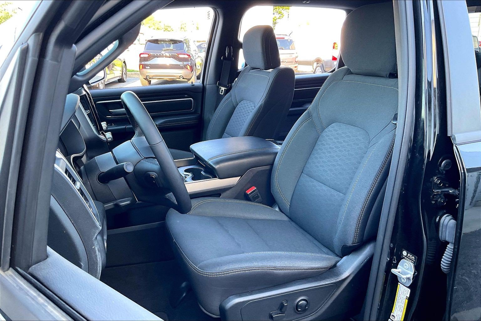 Used 2025 RAM 1500 Big Horn AWD/4WD image 23
