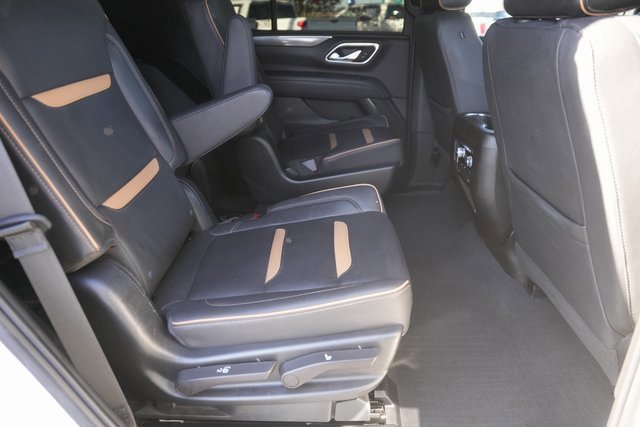Used 2023 GMC Yukon AT4 w/ Technology Package image 16