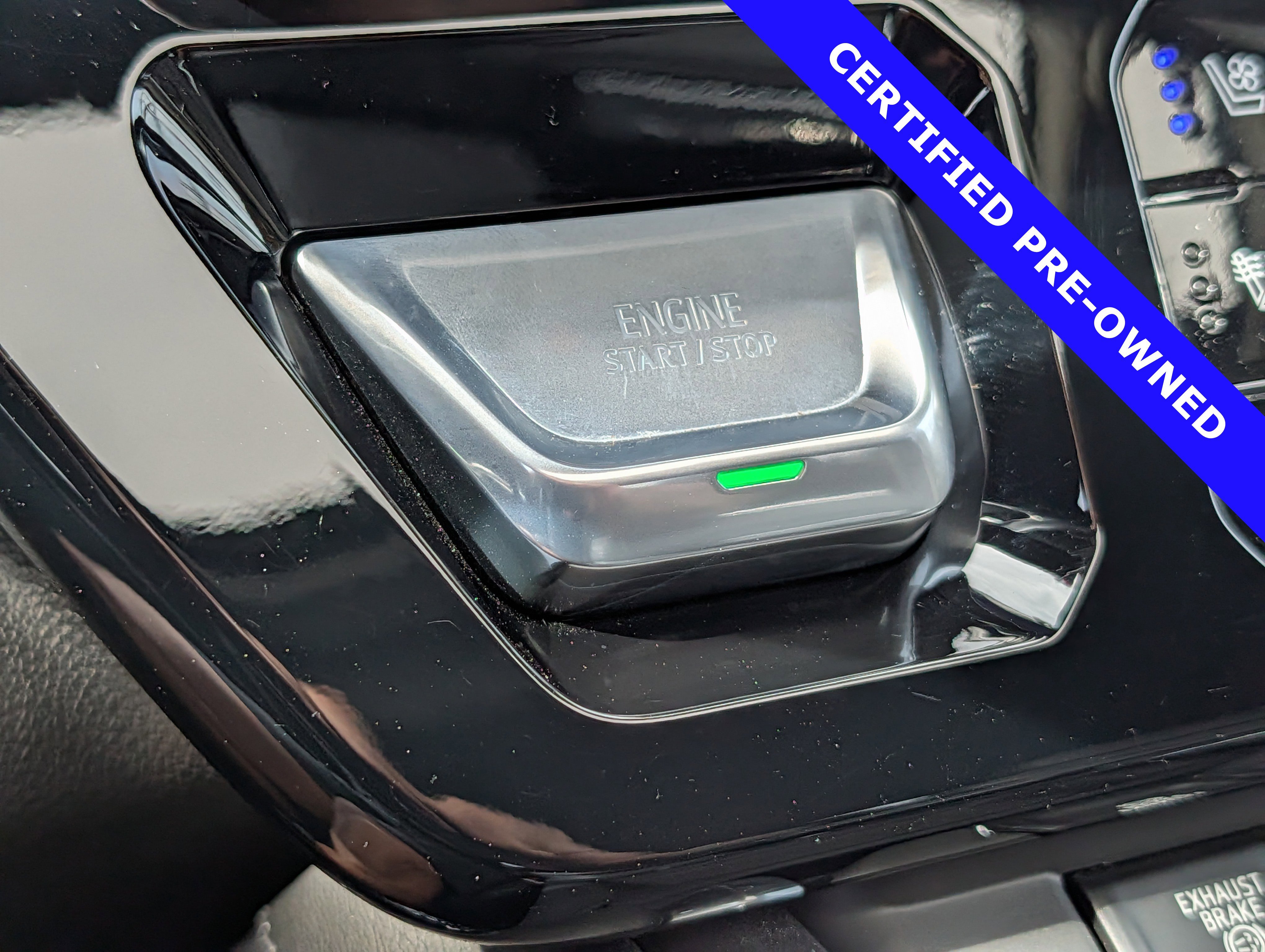 Used 2025 GMC Sierra 3500 Denali w/ Denali Reserve Package AWD/4WD image 37