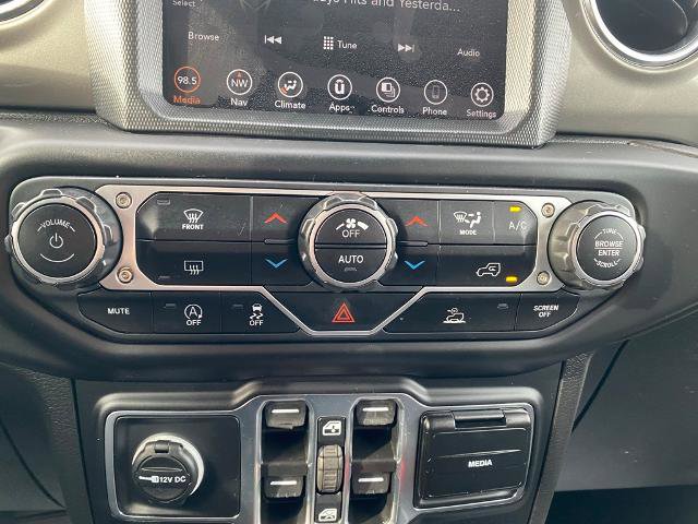 Used 2023 Jeep Gladiator Overland image 21