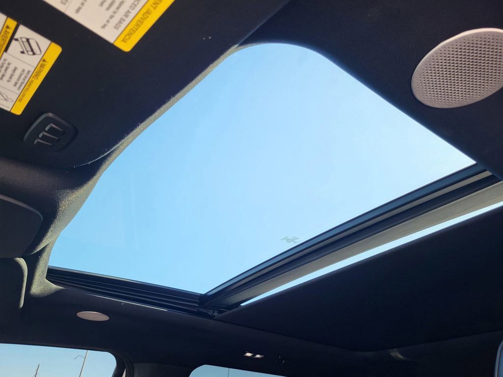 Certified 2022 Ford F150 Platinum w/ Equipment Group 701A High image 35