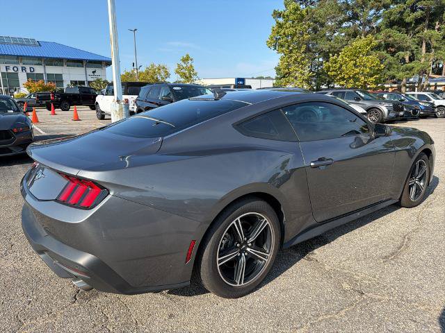 Certified 2025 Ford Mustang Coupe RWD image 5