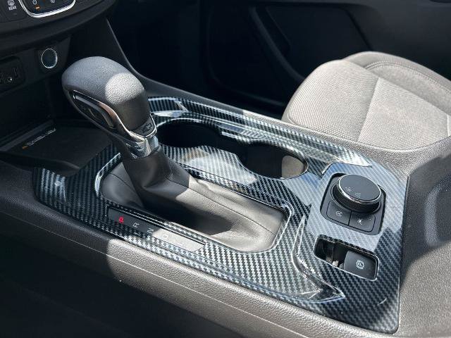 Used 2022 Chevrolet Traverse LT FWD image 37