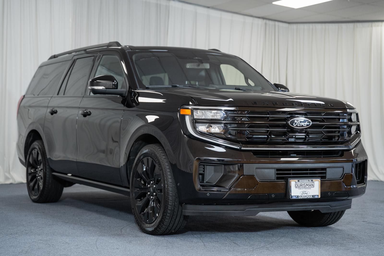 Certified 2025 Ford Expedition Max Platinum w/ Stealth Appearance Package AWD/4WD image 1