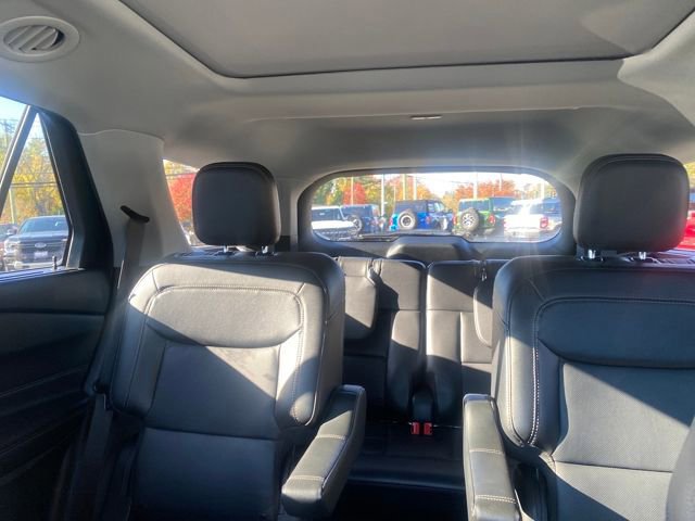 Certified 2022 Ford Explorer Limited w/ Equipment Group 301A image 27