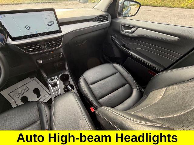 Certified 2025 Ford Escape Platinum AWD/4WD image 12