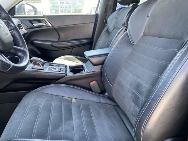 Used 2022 Mitsubishi Outlander SE AWD/4WD image 16