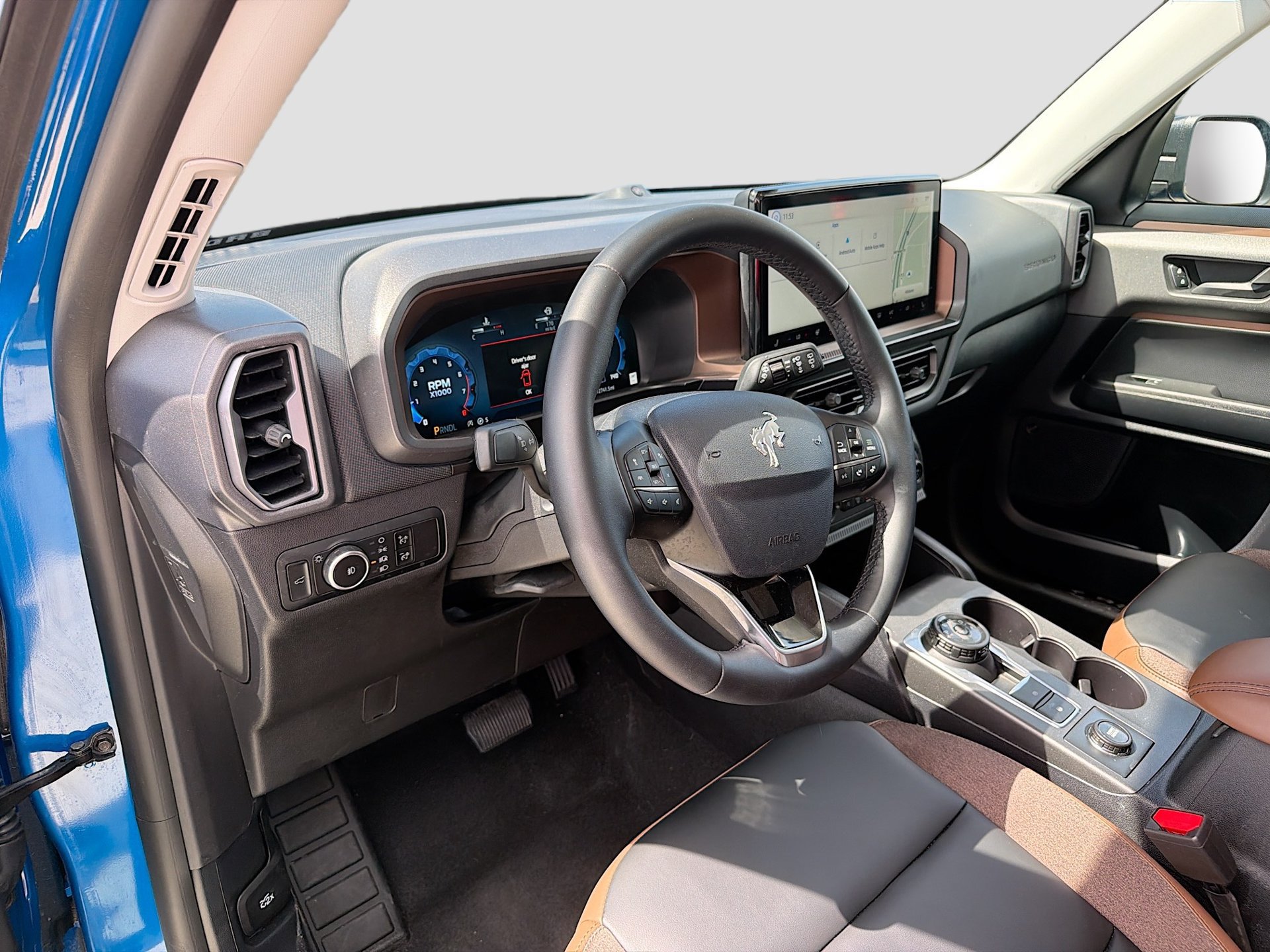 Certified 2025 Ford Bronco Sport Outer Banks w/ Outer Banks Tech Package+ AWD/4WD image 11