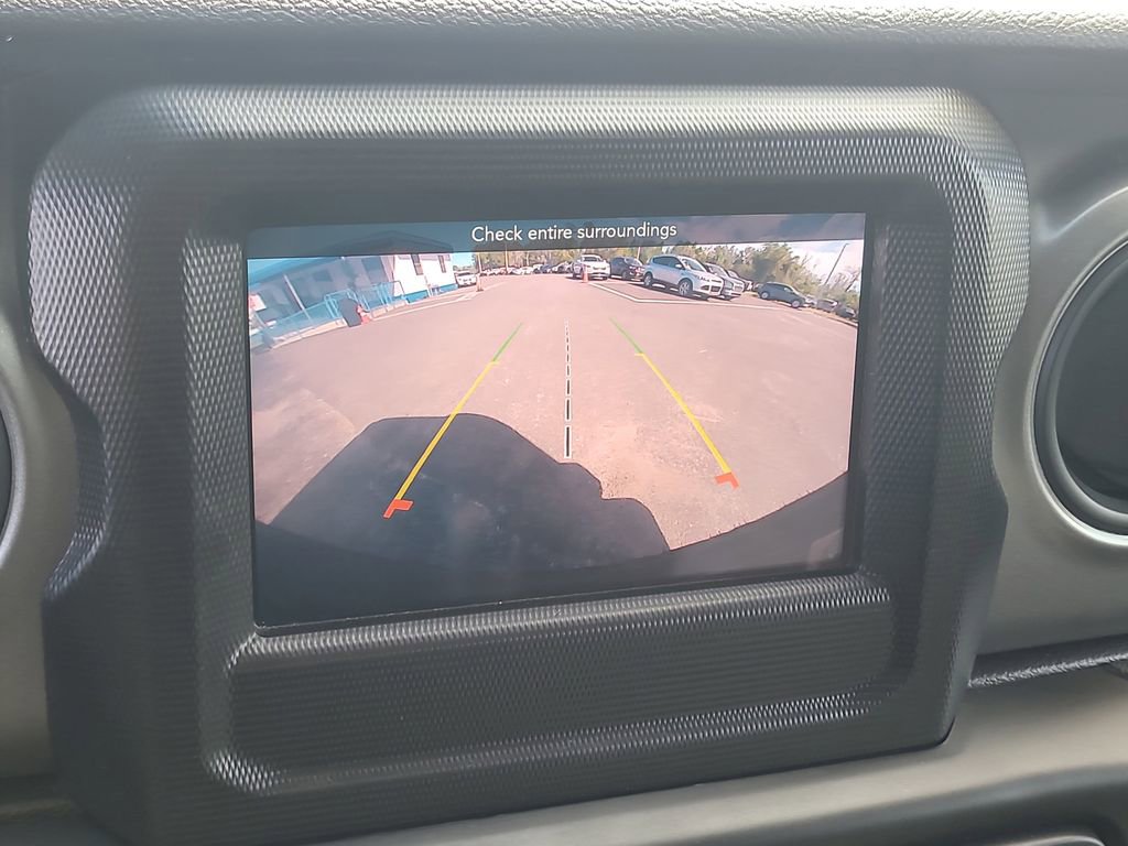 Used 2023 Jeep Wrangler Sport image 15