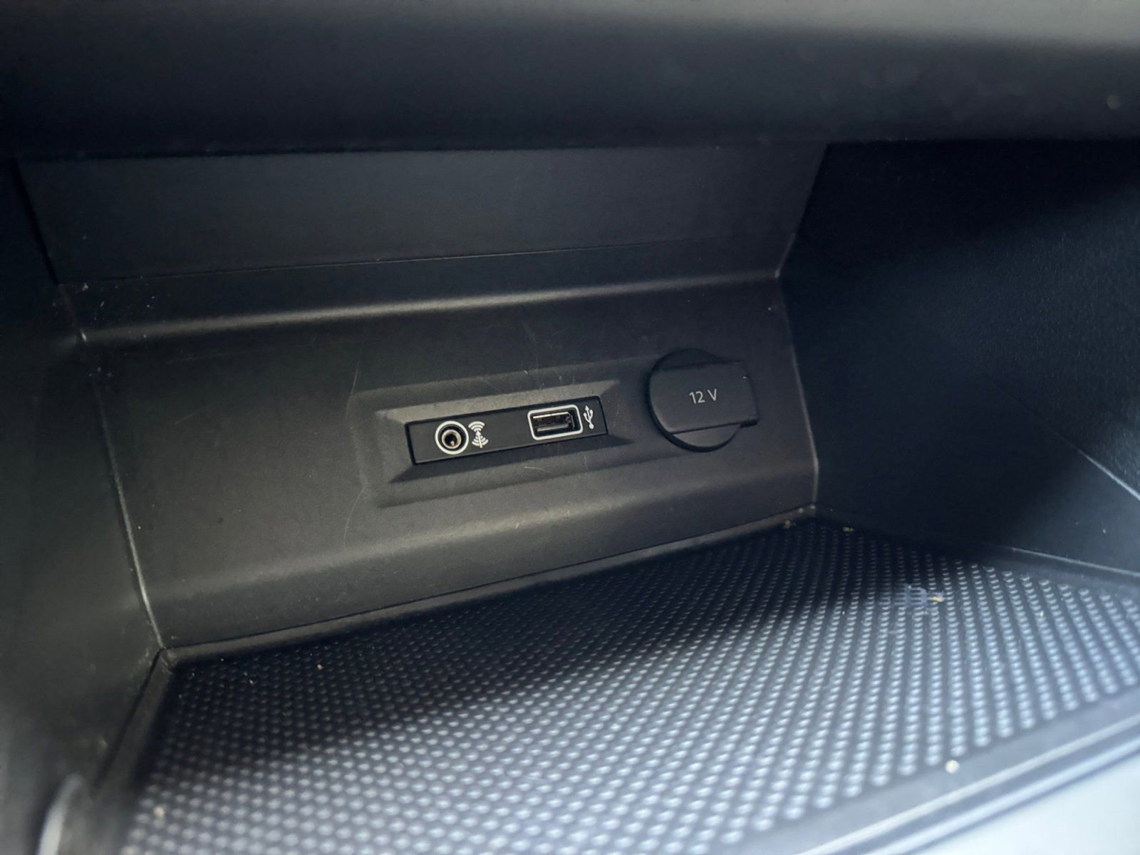 Used 2018 Volkswagen Atlas SE image 23