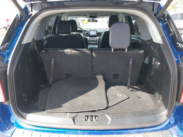 Certified 2022 Ford Explorer XLT w/ Equipment Group 202A image 28