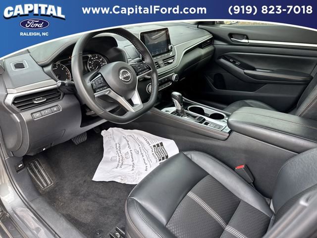 Used 2025 Nissan Altima 2.5 SR image 19
