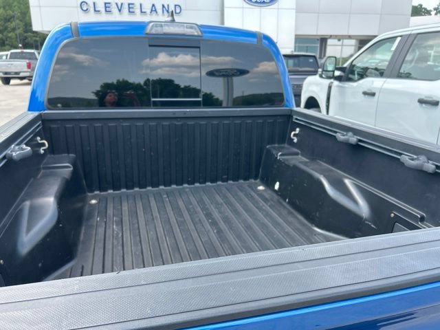 Used 2018 Toyota Tacoma TRD Sport AWD/4WD image 27