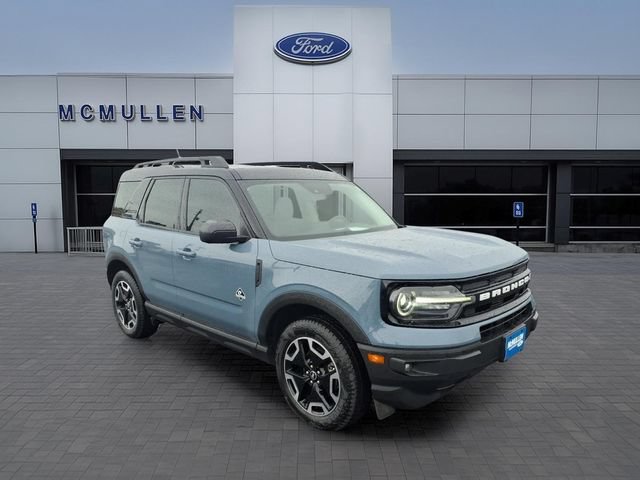 Certified 2024 Ford Bronco Sport Outer Banks w/ Tech Package AWD/4WD image 3